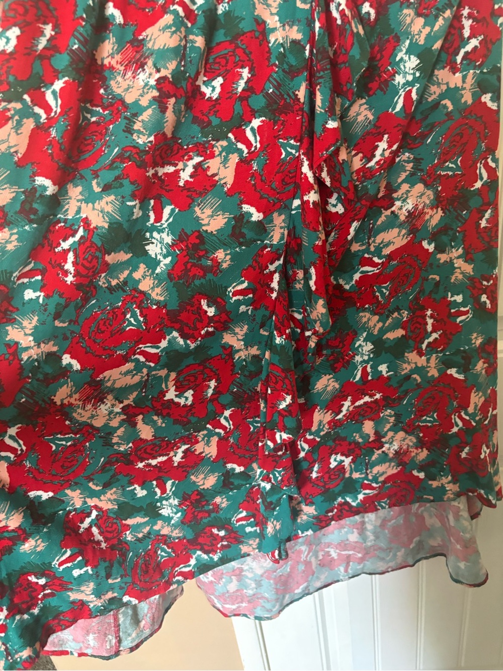 Miley Millie Anthropologie Porridge Green Floral Midi Skirt Large Red Rose - Picture 3 of 5